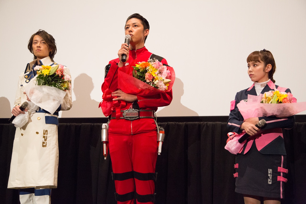 左から吉田友一、さいねい龍二、菊地美香。