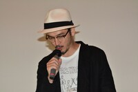 なんとか本作が公開を迎えたことを喜ぶ榊英雄。