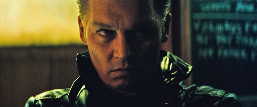 「ブラック・スキャンダル」より、ジョニー・デップ。