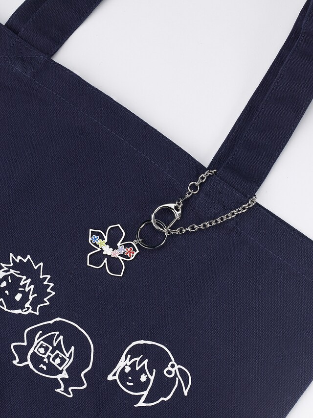 THE KISS コラボ「あの日見た花の名前を僕達はまだ知らない。」バッグチャーム（3780円）