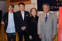 「Japan Now監督特集＜原田眞人の世界＞」記者会見の様子。左から安藤鉱平、原田眞人、樹木希林、椎名保。