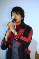 駆紋戒斗役の小林豊。