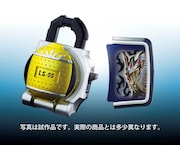 Vシネマ「鎧武外伝 仮面ライダーデューク/仮面ライダーナックル」Blu-ray / DVDロックシード版封入特典(イメージ) (c)2015石森プロ・テレビ朝日・ADK・バンダイ・東映ビデオ・東映 (c)石森プロ・テレビ朝日・ADK・東映