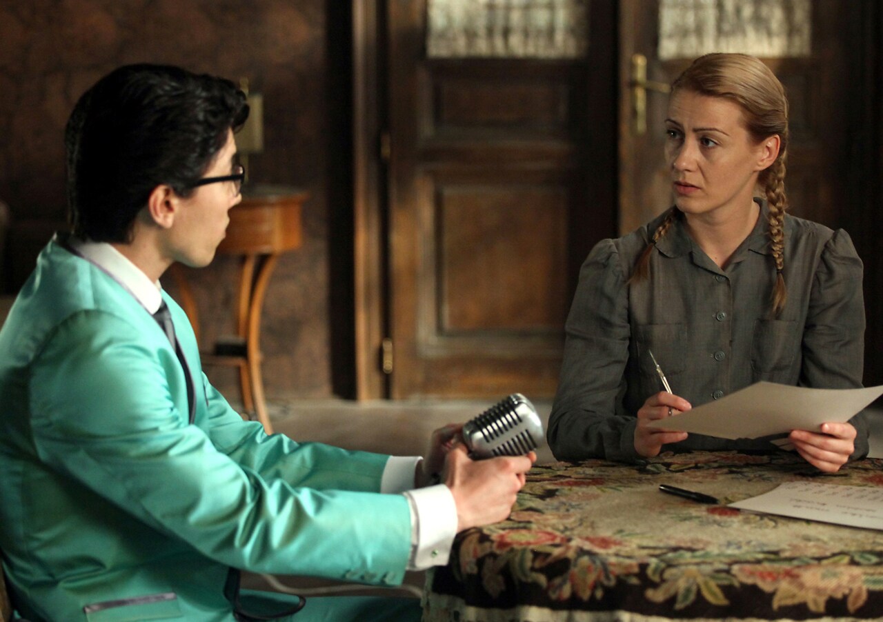 好きな相手が次々死者に!?独身女性の恋をヘンテコ昭和歌謡に乗せ描く予告編