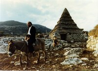 「父 パードレ・パドローネ」 (c)Licensed by RAI Com S.p.A. - Rome, Italy. All Rights Reserved.