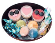 おせち・ミッキーマウス・シルエット三段重の三の重。(c)Disney