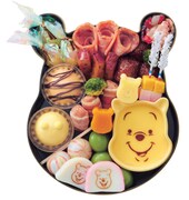 おせち・くまのプーさん・三段重 の三の重。(c)Disney Based on the "Winnie the Pooh"works by A.A.Milne and E.H.Shepard.