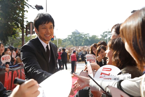 「劇場版 MOZU」凱旋レッドカーペットアライバルイベントの様子。(c)2015劇場版「MOZU」製作委員会 (c)逢坂剛／集英社