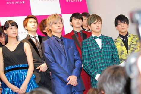 会見に臨む超特急。（写真提供：SDR）