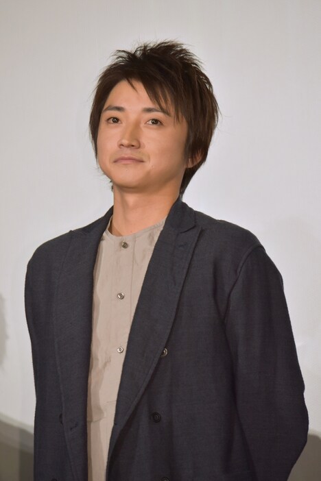 落ち目の俳優・杉崎正雄役の藤原竜也。