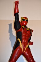 ジェスチャーで「この映画を観てくれてありがとう」と伝えようとするマックスマン。