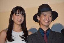2度目の共演となる山本美月（左）と千葉雄大（右）。