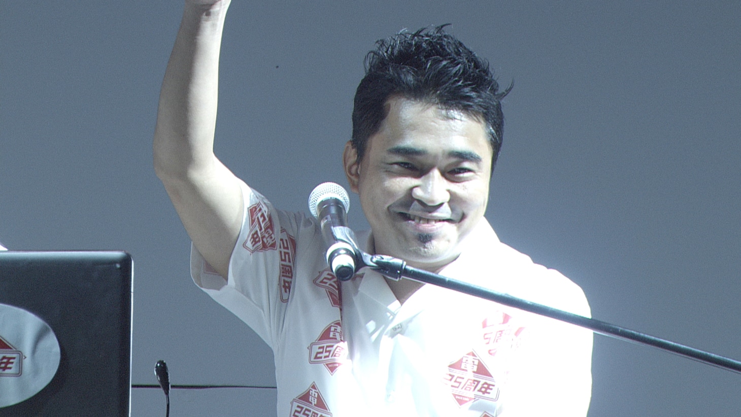 「DENKI GROOVE THE MOVIE? -石野卓球とピエール瀧-」より、石野卓球。(c)2015 DENKI GROOVE THE MOVIE? PROJECT