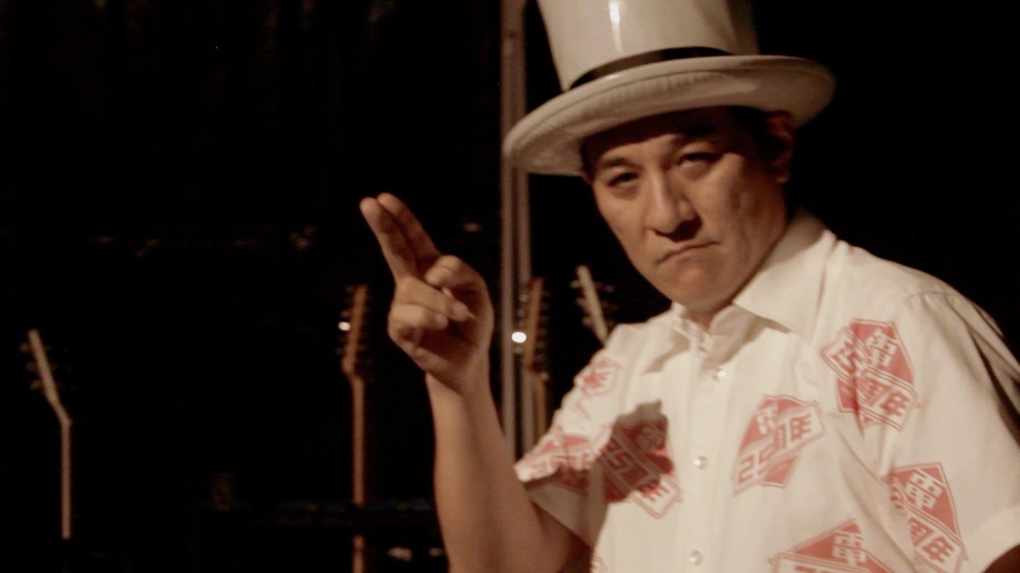 「DENKI GROOVE THE MOVIE? ～石野卓球とピエール瀧～」より、ピエール瀧。(c)2015 DENKI GROOVE THE MOVIE? PROJECT