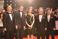 「の・ようなもの のようなもの」のキャスト・監督ら。