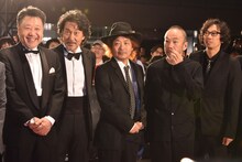 Japan Now部門からの参加者。左から原田眞人、役所広司、園子温、塚本晋也、行定勲。