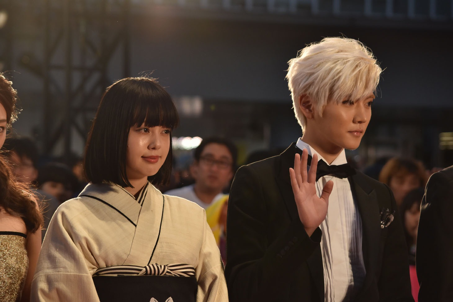 左から青柳文子、レン。