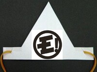 ようなぴ考案による三角頭巾。