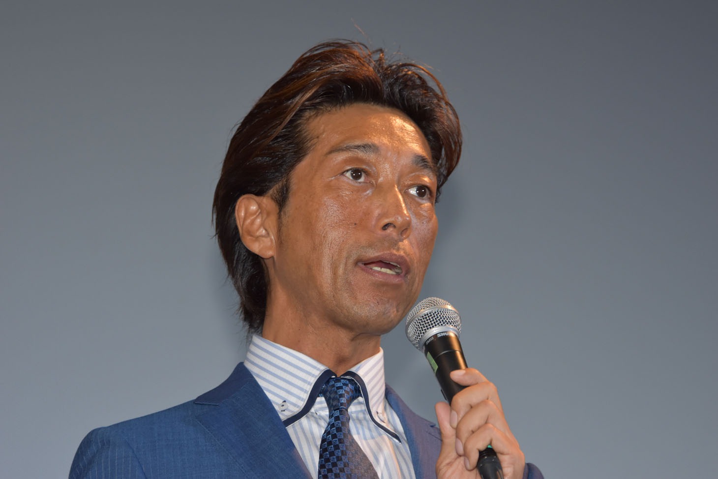 原作者の新堂冬樹。