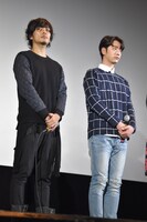 左から久保田悠来、チャンソン。