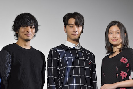 左から久保田悠来、チャンソン、大野いと。