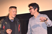 左から辰吉丈一郎、阪本順治。