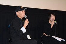 「ガンダムとその世界」トークイベントの様子。左から富野由悠季、落合陽一。