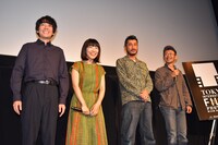 「アレノ」舞台挨拶の様子。