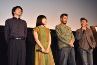 「アレノ」舞台挨拶の様子。