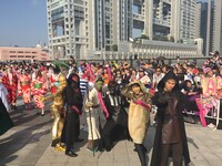 「スター・ウォーズ」のキャラクターに扮した超特急。（写真提供：SDR）