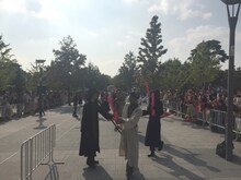 「スター・ウォーズ」のキャラクターに扮した超特急。（写真提供：SDR）