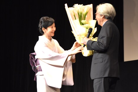 左から吉永小百合、山田洋次。