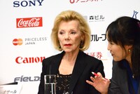 プロデューサーのクローディー・オサール。