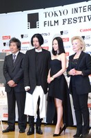 第28回東京国際映画祭「FOUJITA」記者会見の様子。