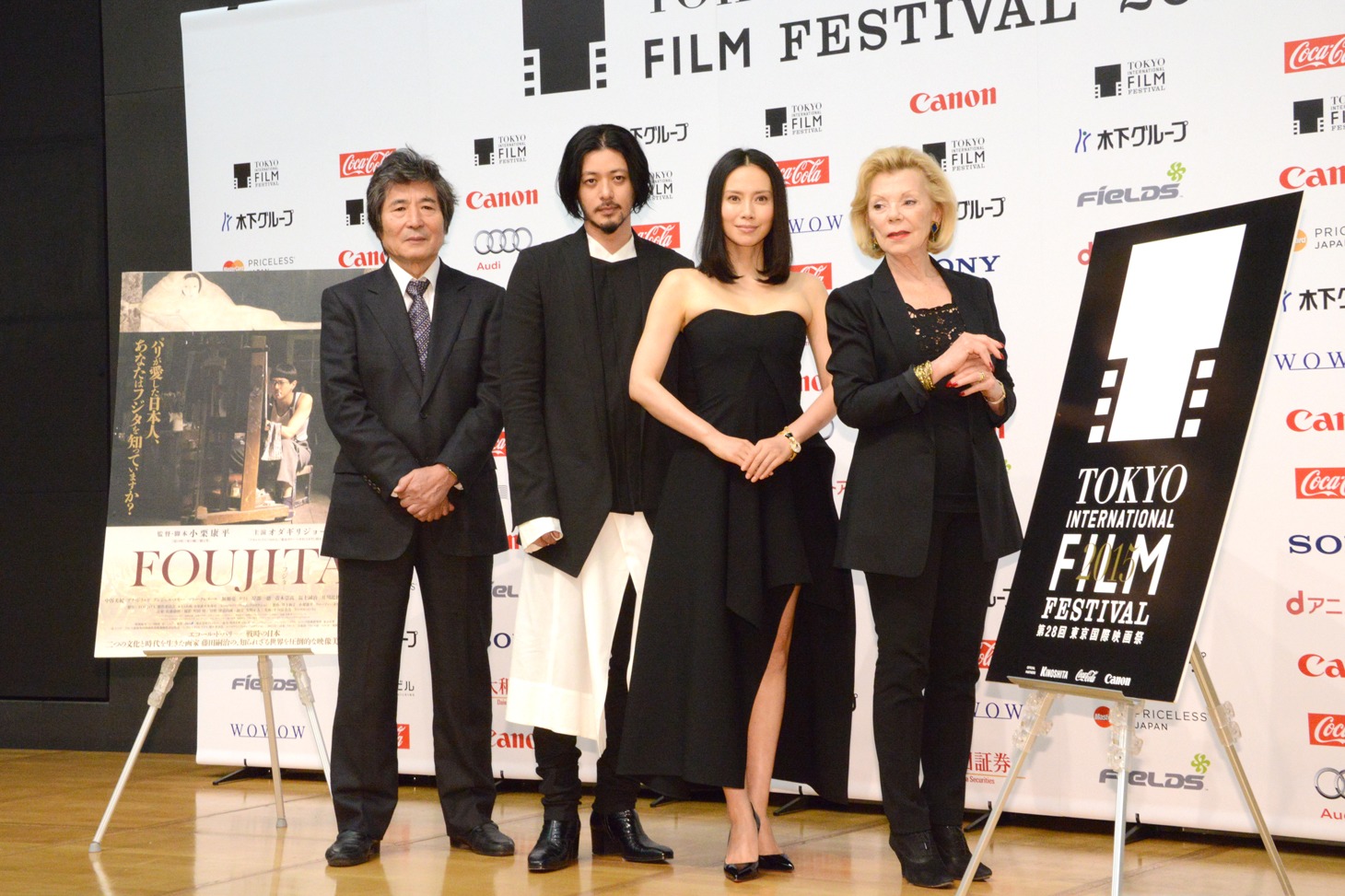 第28回東京国際映画祭「FOUJITA」記者会見の様子。