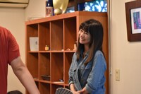 「天川ラバーズスーサイド」撮影現場での庄司芽生。