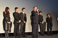 「劇場版 MOZU」ワールドプレミア完成記念トークショーの様子。