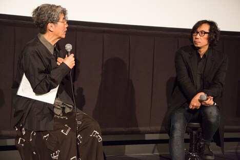 「ピンクとグレー」舞台挨拶の様子。