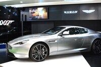 東京モーターショーで展示された、アストンマーティン DB9 GT ボンド・エディション。