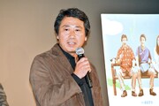 監督の杉山泰一。