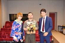 左から西銘駿、ケンドーコバヤシ、竹内涼真。