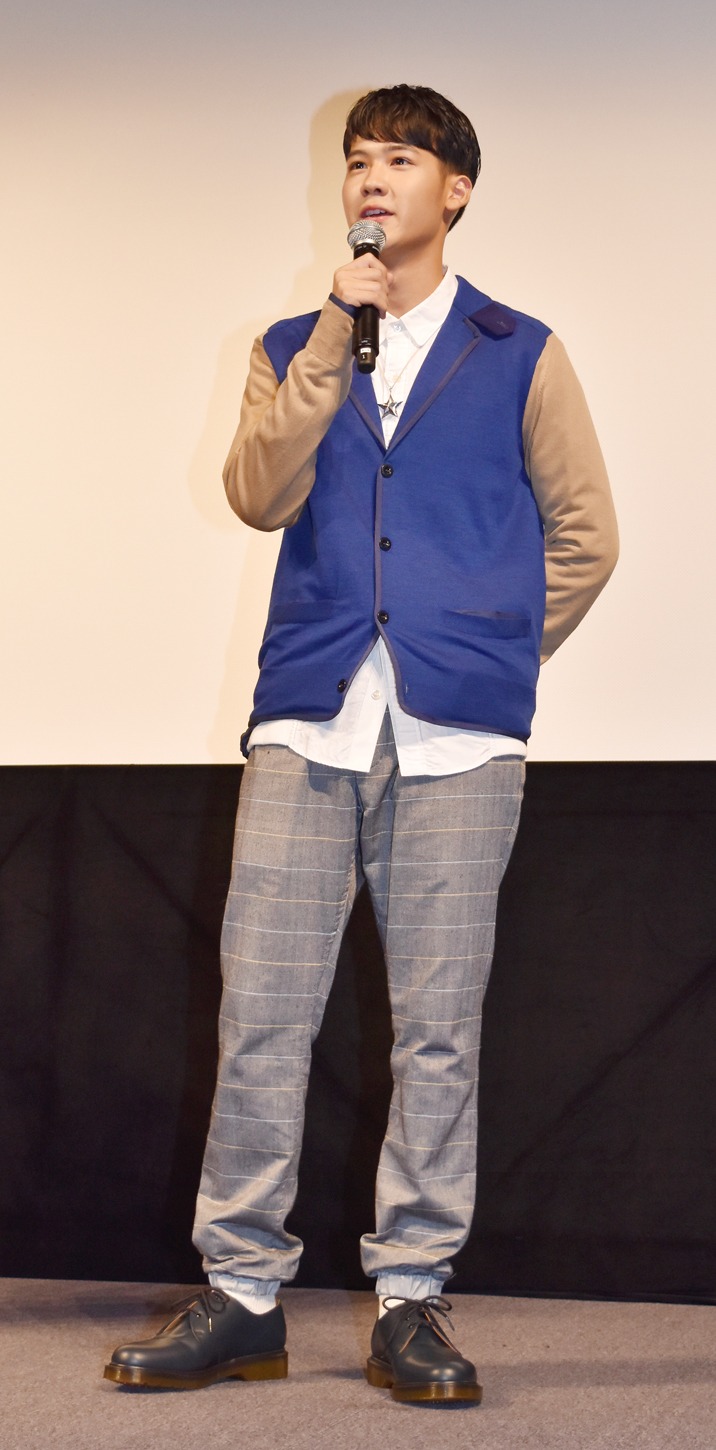 加地径一郎役の葉山奨之。