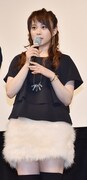 主題歌を担当した塩ノ谷早耶香。