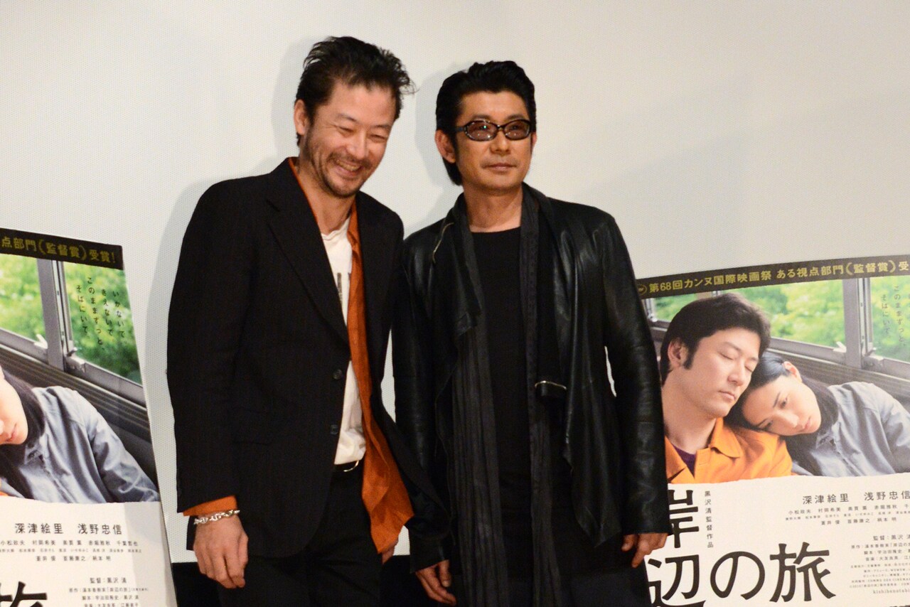 「岸辺の旅」トークイベントにて、浅野忠信（左）と永瀬正敏（右）。
