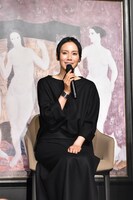 フジタの5番目の妻・君代を演じた中谷美紀。