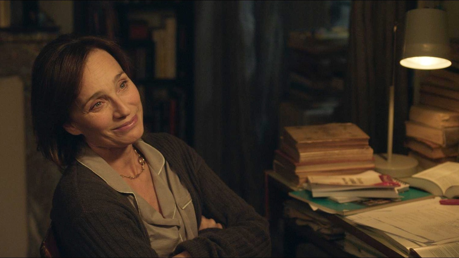 「パリ3区の遺産相続人」 (c)2014 Deux Chevaux Inc. and British Broadcasting Corporation. All Rights Reserved.