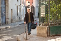 「パリ3区の遺産相続人」 (c)2014 Deux Chevaux Inc. and British Broadcasting Corporation. All Rights Reserved.