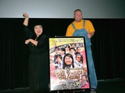 「五つ星ツーリスト THE MOVIE～究極の京都旅、ご案内します!!～」大阪の初日舞台挨拶の様子。左から渡辺直美、リー5世。