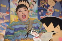 アフレコ中の渡辺直美。