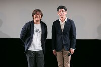 左から三木孝浩、野間口徹。